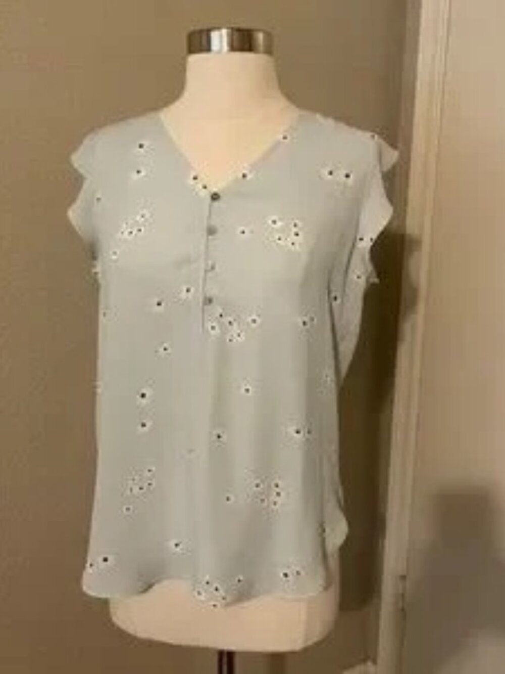 LOFT Blue and White Sleeveless Buttoned Blouse